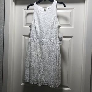 Emerald Sundae Dress - White Floral Lace - Size 9